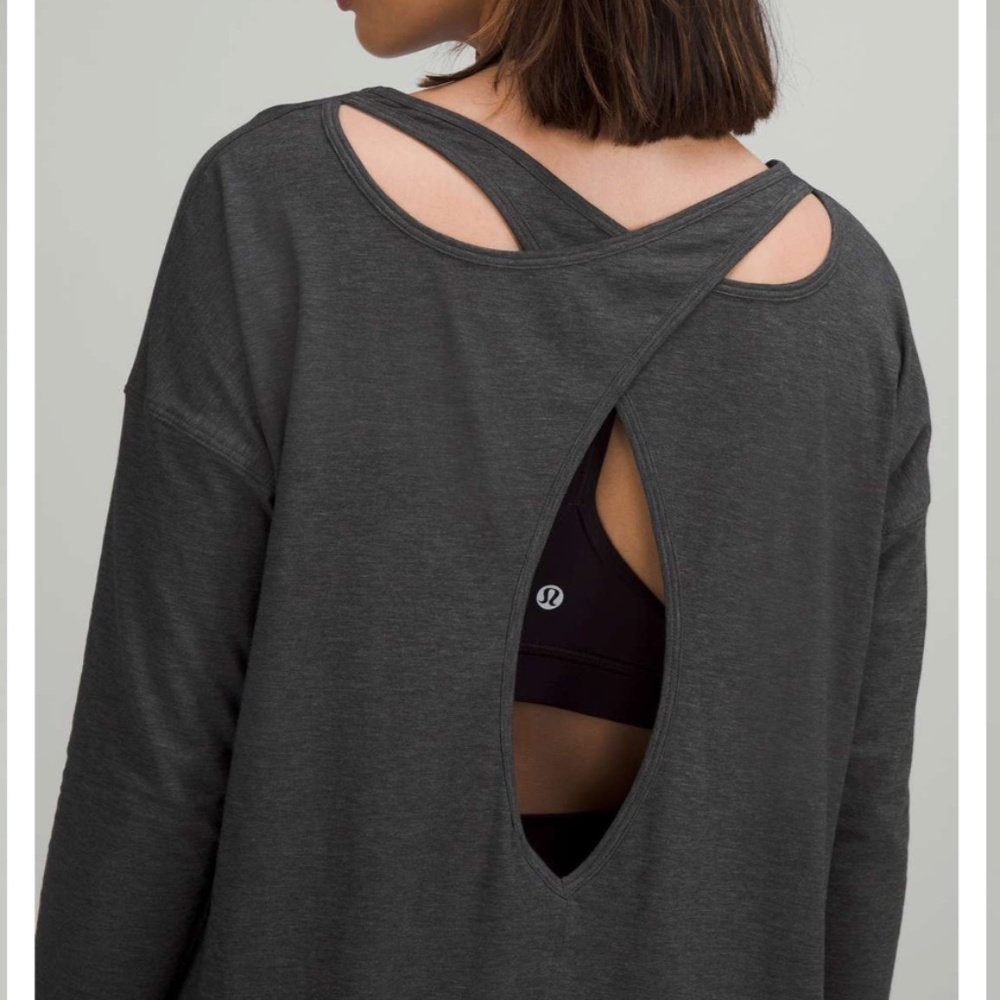 Lululemon Back Into It Long Sleeve Shirt / Grey / med